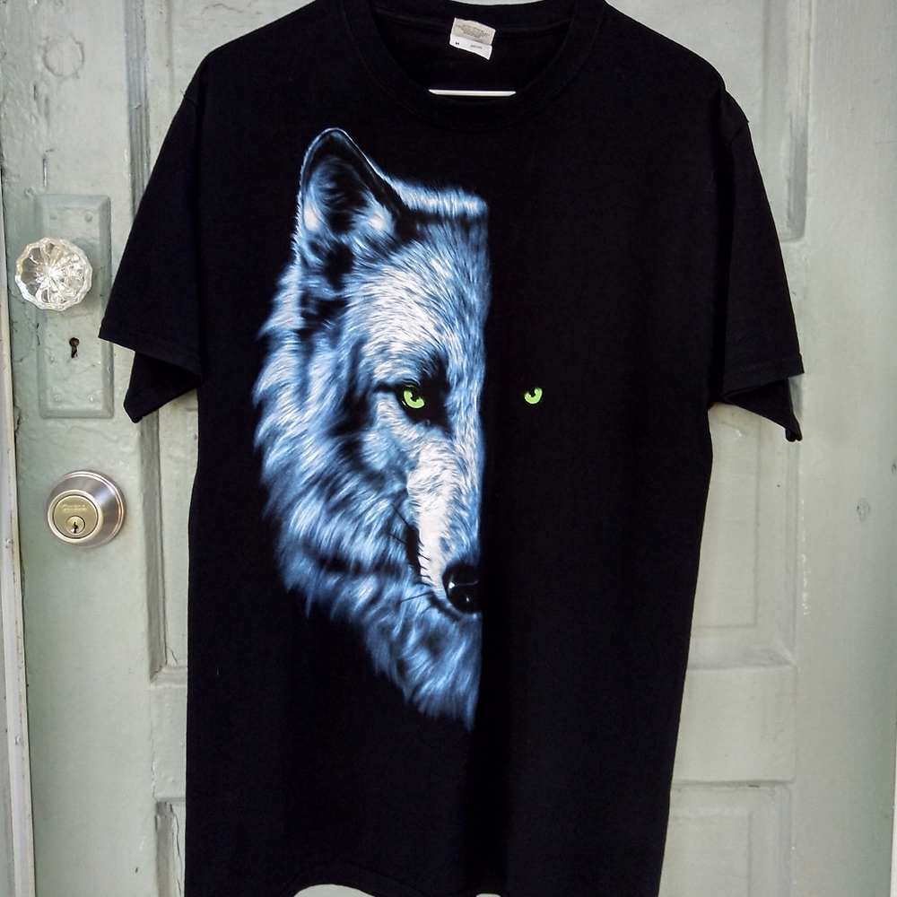 Wolf t-shirt